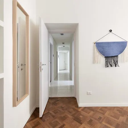 Apartament Voyager *