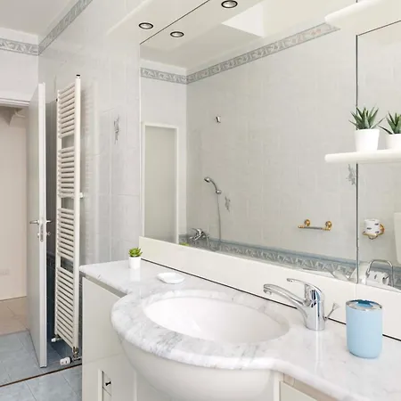 Apartament Voyager *