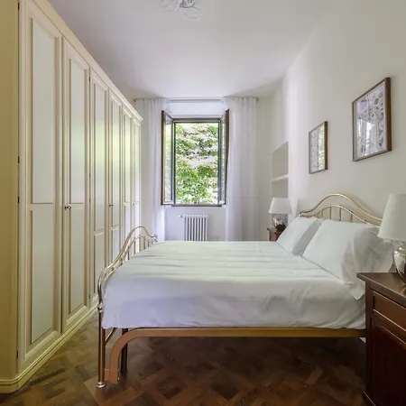 Voyager - 6 Guests, 2 Bd & 2 Bh, Neighborhood アパート ミラノ