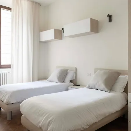 Voyager - 6 Guests, 2 Bd & 2 Bh, Neighborhood * ミラノ