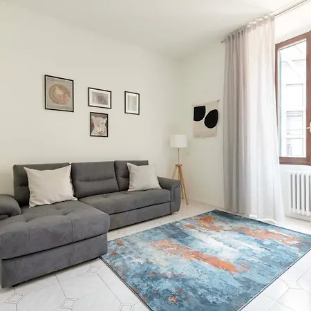 Voyager - 6 Guests, 2 Bd & 2 Bh, Neighborhood ミラノ